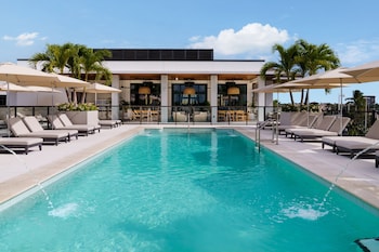 Breakfast, lunch, dinner served; pool views