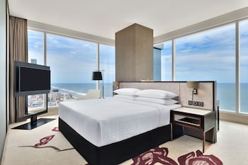 Presidential Suite, 1 King Bed, Non Smoking | Living area