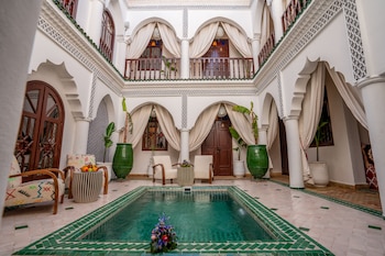 Wi-Fi gratuit, draps fournis