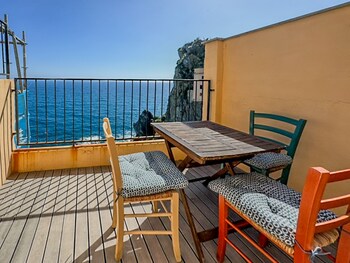 Exclusive Apartment | Terrace/patio