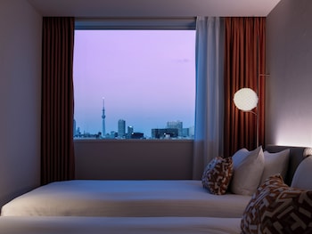 Petit déjeuner, déjeuner et dîner servis sur place