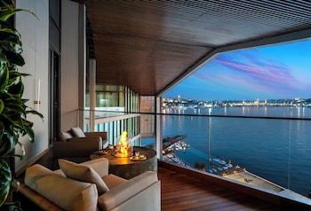 One Bedroom Duplex Terrace Suite with Sea View - Complimentary Butler Service | Terrace/patio