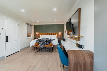 Huone, 2 keskisuurta parisänkyä (Designer) | Ylelliset vuodevaatteet, untuvapeitot, yksilöllisesti sisustettu