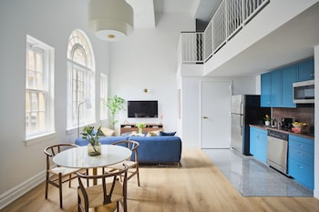 Check-in/check-out kiosk