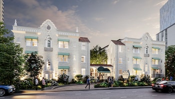 Breakfast, lunch and dinner served