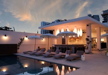 Beach nearby, white sand, sun loungers, beach umbrellas