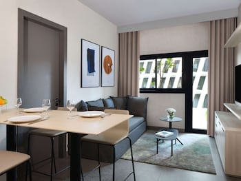 Kolam renang outdoor