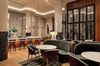 Piscine extérieure en saison