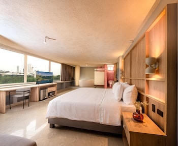 Suite, Private Pool | Private pool