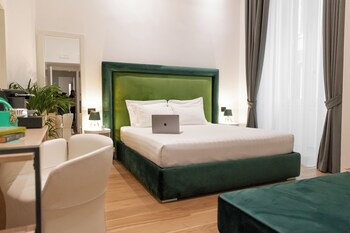 Executive Suite, Balcony
