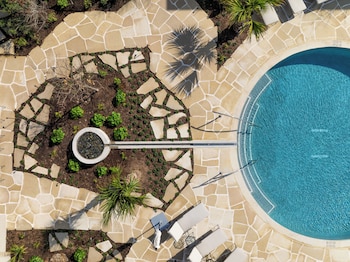 供應早餐、午餐、晚餐；美國菜