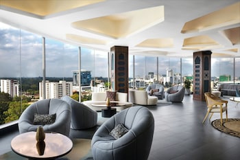 2 bars/lounges, rooftop bar