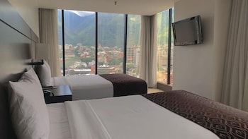 Junior Room, City View