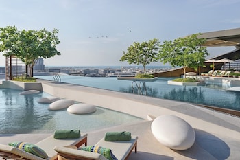 3 restaurants, lunch, dinner, brunch served; Greek cuisine