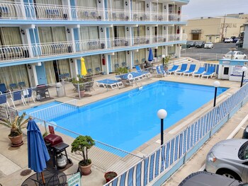 Traditional Apartment, 2 Bedrooms, Kitchen | Terrace/patio