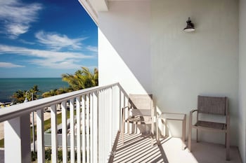 Sur la plage, cabana (supplément), chaise longue
