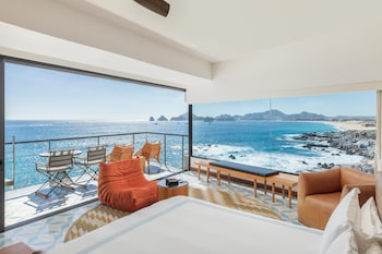 2 outdoor pools, open 8:00 AM to 8:00 PM, cabanas (surcharge)