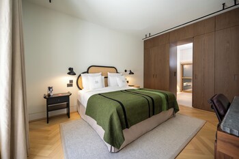 شرفة على السطح