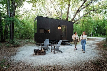 Cabin, 1 Queen Bed | Private kitchen | Mini-fridge, stovetop, cookware/dishes/utensils, paper towels