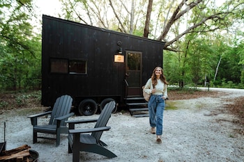Cabin, 1 Queen Bed | Private kitchen | Mini-fridge, stovetop, cookware/dishes/utensils, paper towels