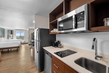 Bureau, espace de travail pour ordinateur portable, rideaux occultants