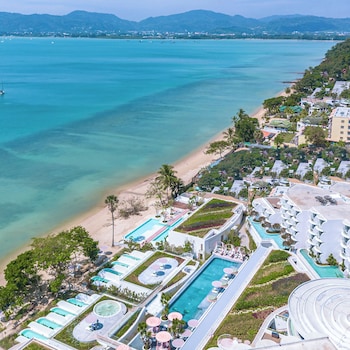 55-inch TV with digital channels