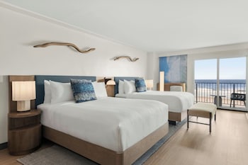 Minibar, in-room safe, desk, blackout drapes