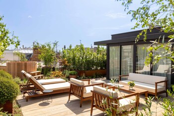 Classic Double Room, Balcony | In-room safe, desk, soundproofing, free WiFi