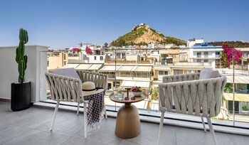 Grand Suite, City View | Terrace/patio