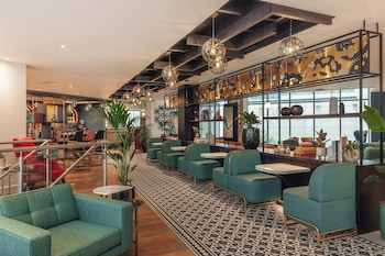 2 Restaurants, Frühstück, Mittagessen, Abendessen, lokale Küche