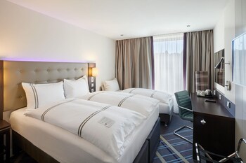 Standard Double Room | Soundproofing, free WiFi