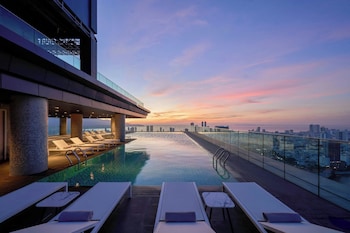 Indoor pool, outdoor pool
