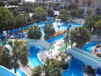 2 Full Beds Resort View | Vista desde la habitación