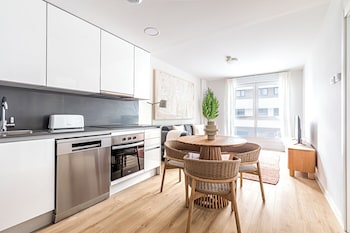 Studio Ville, 1 lit double | Fer et planche à repasser, accès au Wi-Fi (inclus), literie fournie