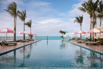 Outdoor pool, pool umbrellas, pool loungers