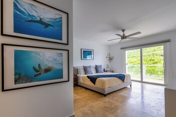 Premium Room, Mountain View | Egyptian cotton sheets, premium bedding, iron/ironing board (on request)