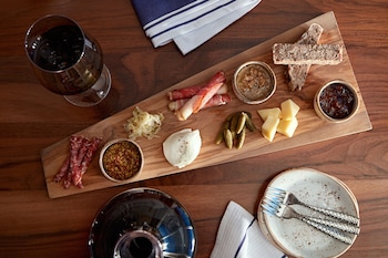 Breakfast, lunch, dinner served; American cuisine 