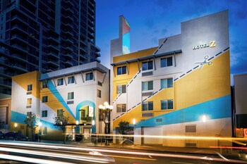 Premium bedding, pillowtop beds, desk, laptop workspace