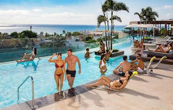 2 outdoor pools, cabanas (surcharge), pool umbrellas