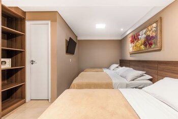 Suite (Master Flat) | Minibar, blackout curtains, soundproofing, iron/ironing board