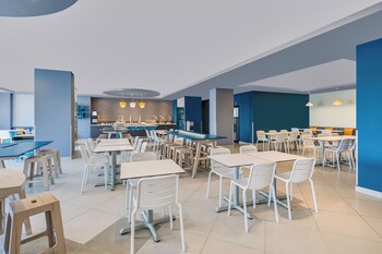 Dagelijks continentaal ontbijt inbegrepen