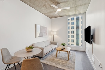 شرفة على السطح