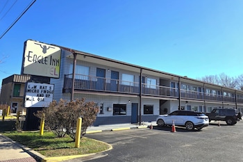 Free rollaway beds, free WiFi, bed sheets