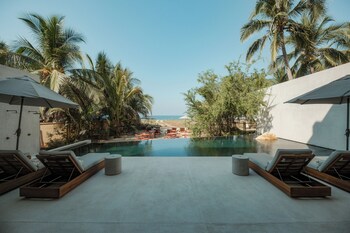 Penthouse panorámico, Terraza, vista al mar | Alberca privada