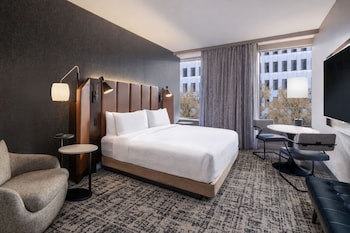 2 restaurants, American cuisine