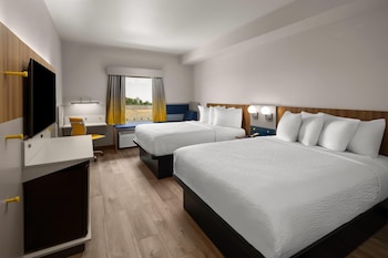 Suite, 1 King Bed, Mobility Accessible, Non Smoking | WiFi