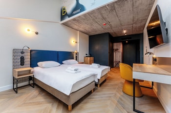 Standard Double or Twin Room | Soundproofing, iron/ironing board, free WiFi