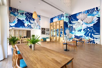 Una spiaggia nelle vicinanze, teli da spiaggia