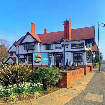 تقديم الغداء والعشاء