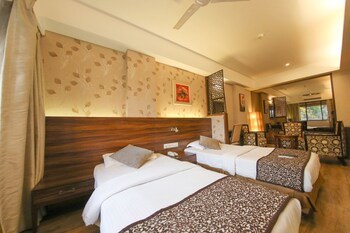 1 bedroom, Egyptian cotton sheets, premium bedding, minibar